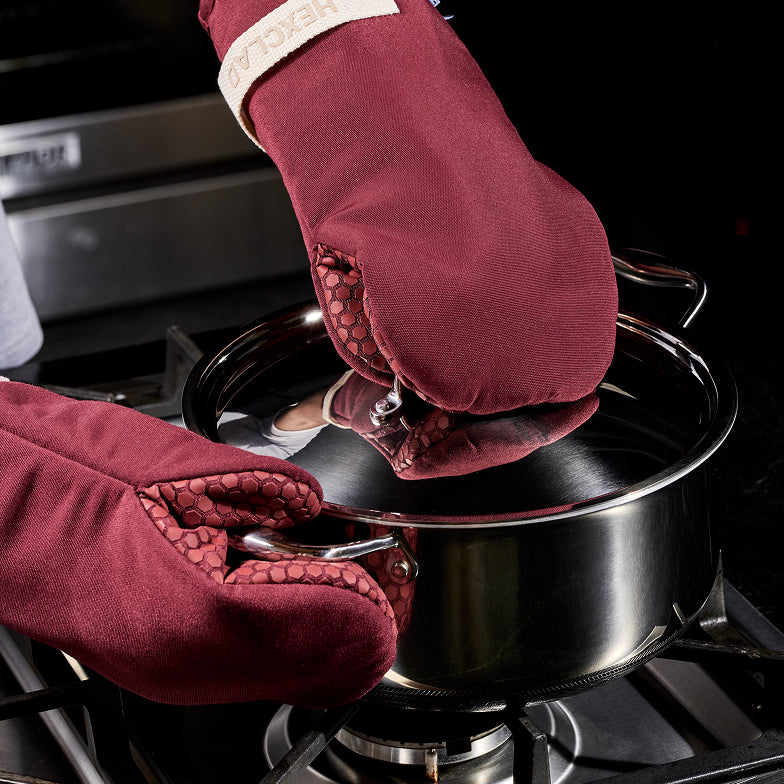 Eco Modern Oven Mitt Set - Crimson - Image 5