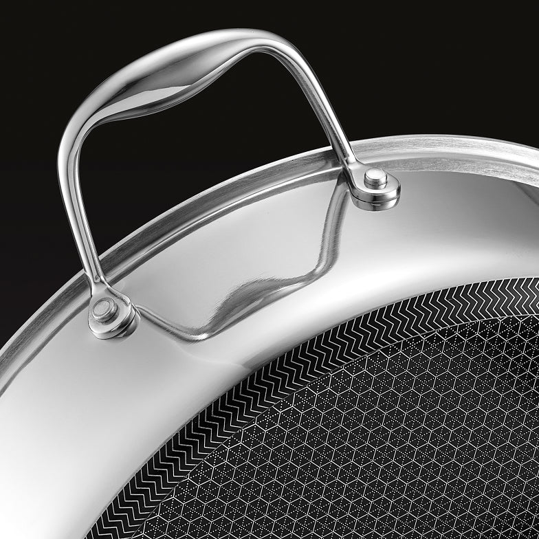 Hybrid Deep Sauté Pan with Lid, 5.5-Qt - Image 6