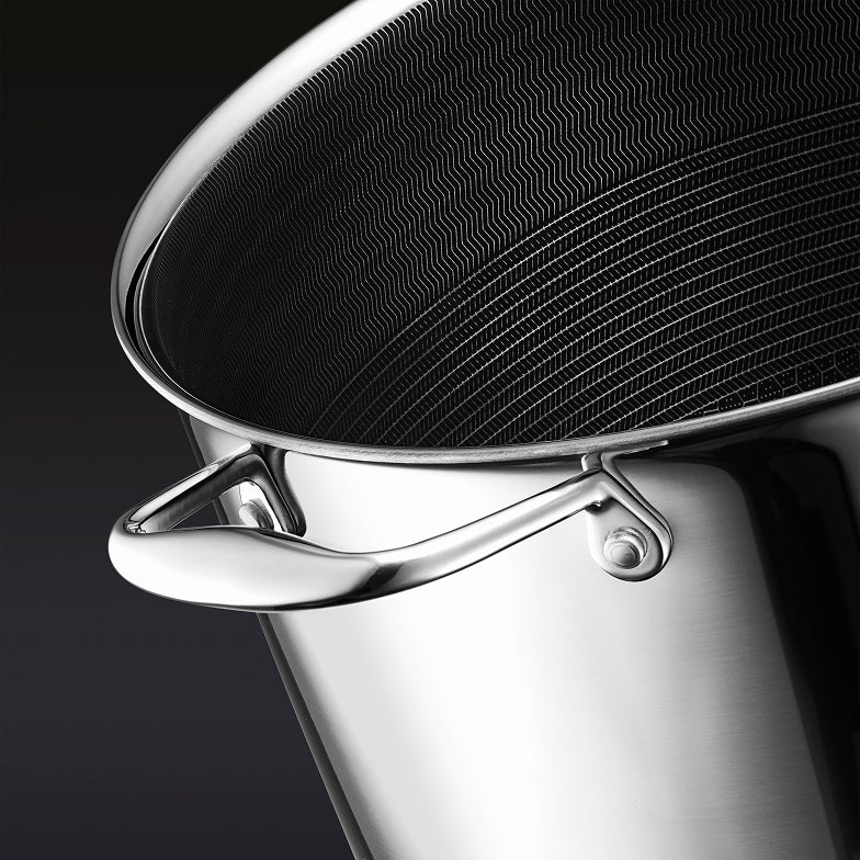 Hybrid Stock Pot with Lid, 10-Qt - Image 6