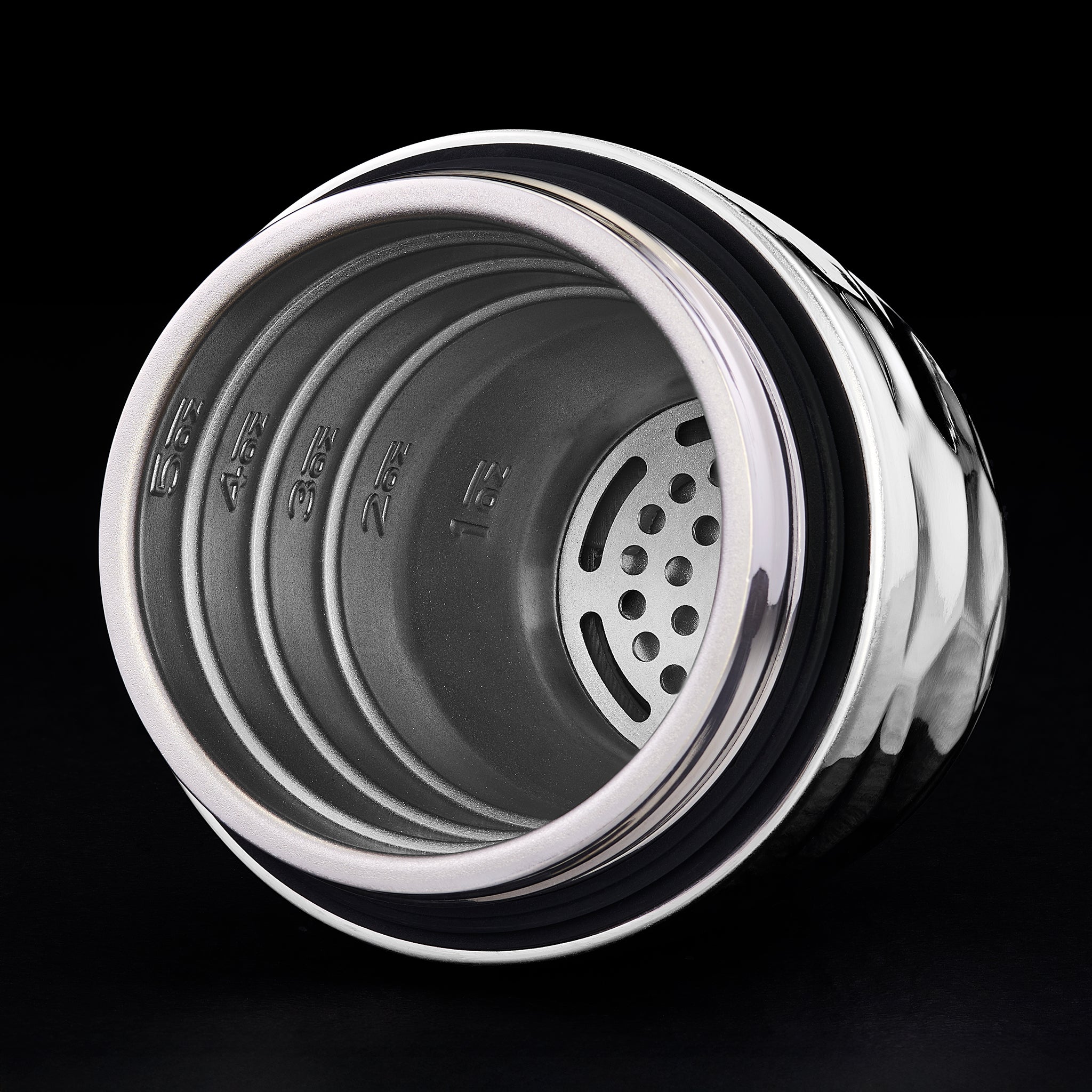 Cocktail Shaker, 25 oz (Chrome) - Image 4
