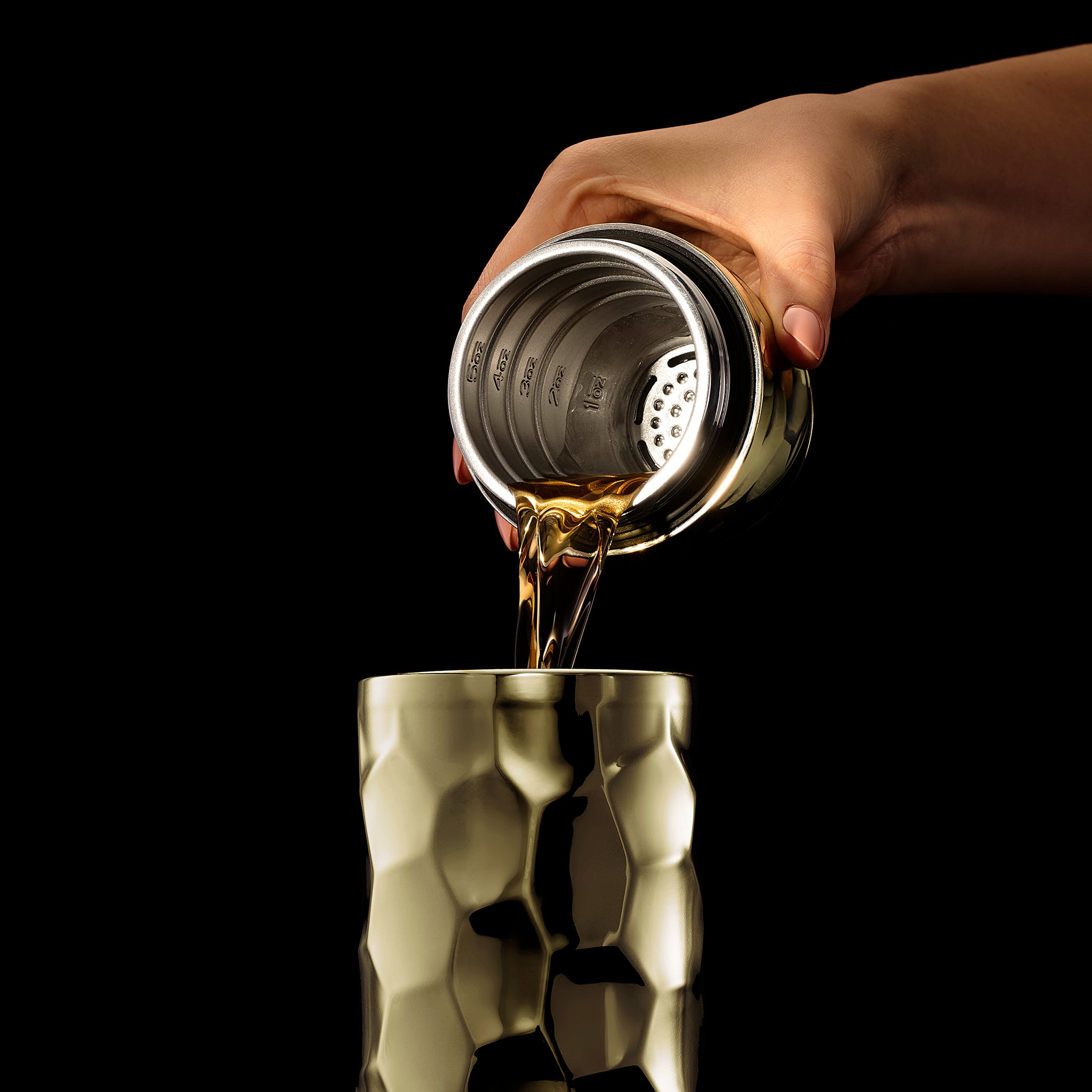 Cocktail Shaker, 25 oz (Gold) - Image 3